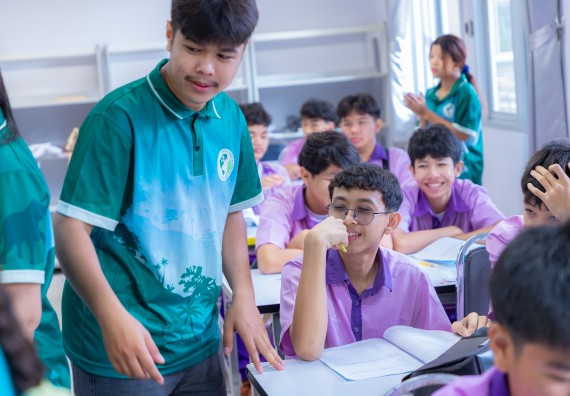 ภาพกิจกรรม คณะวิทยาศาสตร์และเทคโนโลยี มหาวิทยาลัยราชภัฏกำแพงเพชร ร่วมกับโรงเรียนคลองขลุงราษฎร์รังสรรค์ กำหนดจัดกิจกรรมค่ายบูรณาการวิทยาศาสตร์ คณิตศาสตร์และเทคโนโลยีเพื่อส่งเสริมนักเรียนในโครงการห้องเรียนพิเศษ (E-SMART) 