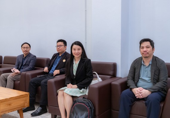 ภาพกิจกรรม คณะวิทยาศาสตร์และเทคโนโลยี มหาวิทยาลัยราชภัฏกำแพงเพชร ร่วมกับโรงเรียนคลองขลุงราษฎร์รังสรรค์ กำหนดจัดกิจกรรมค่ายบูรณาการวิทยาศาสตร์ คณิตศาสตร์และเทคโนโลยีเพื่อส่งเสริมนักเรียนในโครงการห้องเรียนพิเศษ (E-SMART) 