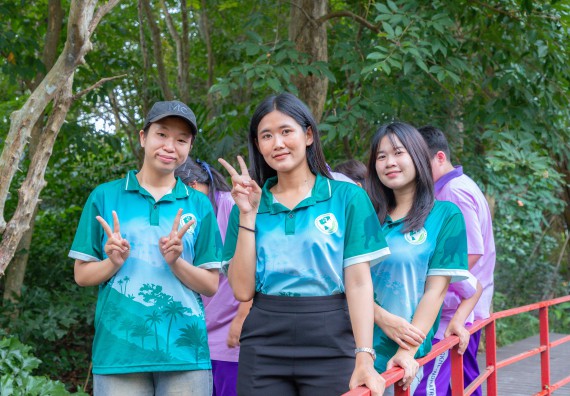 ภาพกิจกรรม คณะวิทยาศาสตร์และเทคโนโลยี มหาวิทยาลัยราชภัฏกำแพงเพชร ร่วมกับโรงเรียนคลองขลุงราษฎร์รังสรรค์ กำหนดจัดกิจกรรมค่ายบูรณาการวิทยาศาสตร์ คณิตศาสตร์และเทคโนโลยีเพื่อส่งเสริมนักเรียนในโครงการห้องเรียนพิเศษ (E-SMART) 