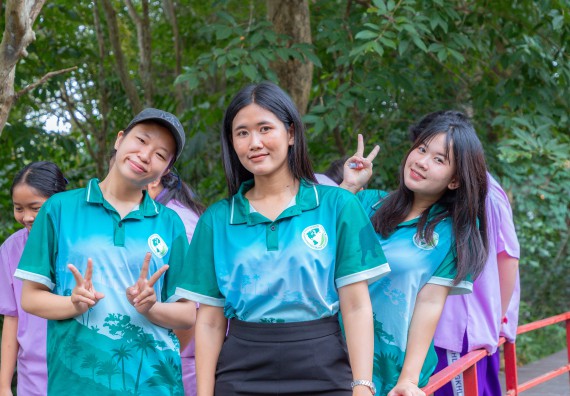 ภาพกิจกรรม คณะวิทยาศาสตร์และเทคโนโลยี มหาวิทยาลัยราชภัฏกำแพงเพชร ร่วมกับโรงเรียนคลองขลุงราษฎร์รังสรรค์ กำหนดจัดกิจกรรมค่ายบูรณาการวิทยาศาสตร์ คณิตศาสตร์และเทคโนโลยีเพื่อส่งเสริมนักเรียนในโครงการห้องเรียนพิเศษ (E-SMART) 