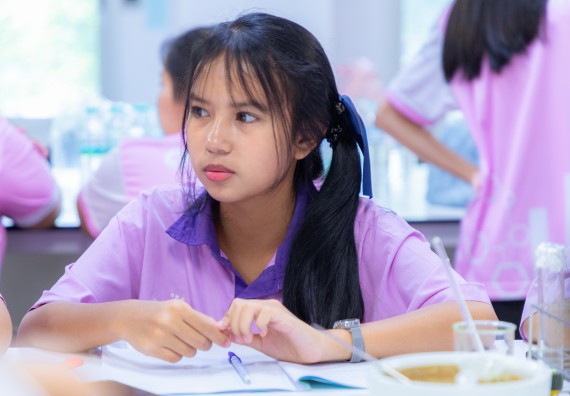 ภาพกิจกรรม คณะวิทยาศาสตร์และเทคโนโลยี มหาวิทยาลัยราชภัฏกำแพงเพชร ร่วมกับโรงเรียนคลองขลุงราษฎร์รังสรรค์ กำหนดจัดกิจกรรมค่ายบูรณาการวิทยาศาสตร์ คณิตศาสตร์และเทคโนโลยีเพื่อส่งเสริมนักเรียนในโครงการห้องเรียนพิเศษ (E-SMART) 