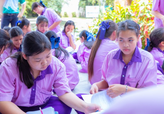 ภาพกิจกรรม คณะวิทยาศาสตร์และเทคโนโลยี มหาวิทยาลัยราชภัฏกำแพงเพชร ร่วมกับโรงเรียนคลองขลุงราษฎร์รังสรรค์ กำหนดจัดกิจกรรมค่ายบูรณาการวิทยาศาสตร์ คณิตศาสตร์และเทคโนโลยีเพื่อส่งเสริมนักเรียนในโครงการห้องเรียนพิเศษ (E-SMART) 