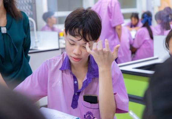 ภาพกิจกรรม คณะวิทยาศาสตร์และเทคโนโลยี มหาวิทยาลัยราชภัฏกำแพงเพชร ร่วมกับโรงเรียนคลองขลุงราษฎร์รังสรรค์ กำหนดจัดกิจกรรมค่ายบูรณาการวิทยาศาสตร์ คณิตศาสตร์และเทคโนโลยีเพื่อส่งเสริมนักเรียนในโครงการห้องเรียนพิเศษ (E-SMART) 