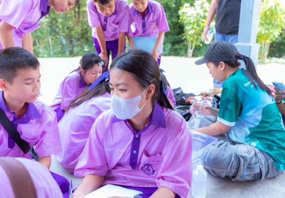 ภาพกิจกรรม คณะวิทยาศาสตร์และเทคโนโลยี มหาวิทยาลัยราชภัฏกำแพงเพชร ร่วมกับโรงเรียนคลองขลุงราษฎร์รังสรรค์ กำหนดจัดกิจกรรมค่ายบูรณาการวิทยาศาสตร์ คณิตศาสตร์และเทคโนโลยีเพื่อส่งเสริมนักเรียนในโครงการห้องเรียนพิเศษ (E-SMART) 