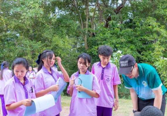 ภาพกิจกรรม คณะวิทยาศาสตร์และเทคโนโลยี มหาวิทยาลัยราชภัฏกำแพงเพชร ร่วมกับโรงเรียนคลองขลุงราษฎร์รังสรรค์ กำหนดจัดกิจกรรมค่ายบูรณาการวิทยาศาสตร์ คณิตศาสตร์และเทคโนโลยีเพื่อส่งเสริมนักเรียนในโครงการห้องเรียนพิเศษ (E-SMART) 