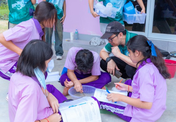 ภาพกิจกรรม คณะวิทยาศาสตร์และเทคโนโลยี มหาวิทยาลัยราชภัฏกำแพงเพชร ร่วมกับโรงเรียนคลองขลุงราษฎร์รังสรรค์ กำหนดจัดกิจกรรมค่ายบูรณาการวิทยาศาสตร์ คณิตศาสตร์และเทคโนโลยีเพื่อส่งเสริมนักเรียนในโครงการห้องเรียนพิเศษ (E-SMART) 