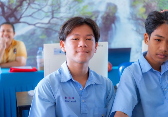 ภาพกิจกรรม  คณะวิทยาศาสตร์และเทคโนโลยี มหาวิทยาลัยราชภัฏกําแพงเพชร จัดกิจกรรมอบรมเชิงปฏิบัติการ เรื่อง การพัฒนาทักษะสะเต็ม ผ่าน Roblox ตามโครงการการพัฒนานวัตกรรมด้านสะเต็ม