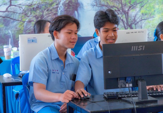 ภาพกิจกรรม  คณะวิทยาศาสตร์และเทคโนโลยี มหาวิทยาลัยราชภัฏกําแพงเพชร จัดกิจกรรมอบรมเชิงปฏิบัติการ เรื่อง การพัฒนาทักษะสะเต็ม ผ่าน Roblox ตามโครงการการพัฒนานวัตกรรมด้านสะเต็ม