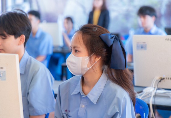 ภาพกิจกรรม  คณะวิทยาศาสตร์และเทคโนโลยี มหาวิทยาลัยราชภัฏกําแพงเพชร จัดกิจกรรมอบรมเชิงปฏิบัติการ เรื่อง การพัฒนาทักษะสะเต็ม ผ่าน Roblox ตามโครงการการพัฒนานวัตกรรมด้านสะเต็ม