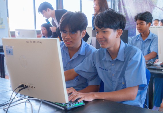 ภาพกิจกรรม  คณะวิทยาศาสตร์และเทคโนโลยี มหาวิทยาลัยราชภัฏกําแพงเพชร จัดกิจกรรมอบรมเชิงปฏิบัติการ เรื่อง การพัฒนาทักษะสะเต็ม ผ่าน Roblox ตามโครงการการพัฒนานวัตกรรมด้านสะเต็ม