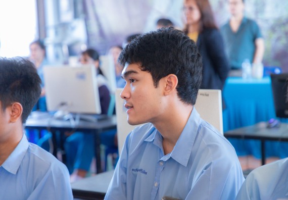 ภาพกิจกรรม  คณะวิทยาศาสตร์และเทคโนโลยี มหาวิทยาลัยราชภัฏกําแพงเพชร จัดกิจกรรมอบรมเชิงปฏิบัติการ เรื่อง การพัฒนาทักษะสะเต็ม ผ่าน Roblox ตามโครงการการพัฒนานวัตกรรมด้านสะเต็ม