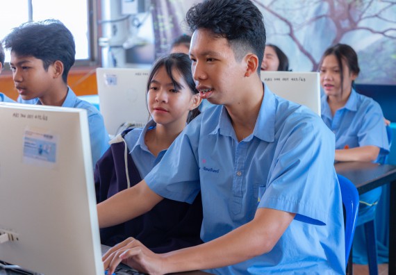 ภาพกิจกรรม  คณะวิทยาศาสตร์และเทคโนโลยี มหาวิทยาลัยราชภัฏกําแพงเพชร จัดกิจกรรมอบรมเชิงปฏิบัติการ เรื่อง การพัฒนาทักษะสะเต็ม ผ่าน Roblox ตามโครงการการพัฒนานวัตกรรมด้านสะเต็ม