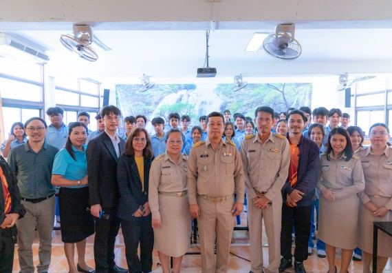 ภาพกิจกรรม  คณะวิทยาศาสตร์และเทคโนโลยี มหาวิทยาลัยราชภัฏกําแพงเพชร จัดกิจกรรมอบรมเชิงปฏิบัติการ เรื่อง การพัฒนาทักษะสะเต็ม ผ่าน Roblox ตามโครงการการพัฒนานวัตกรรมด้านสะเต็ม