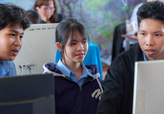 ภาพกิจกรรม  คณะวิทยาศาสตร์และเทคโนโลยี มหาวิทยาลัยราชภัฏกําแพงเพชร จัดกิจกรรมอบรมเชิงปฏิบัติการ เรื่อง การพัฒนาทักษะสะเต็ม ผ่าน Roblox ตามโครงการการพัฒนานวัตกรรมด้านสะเต็ม