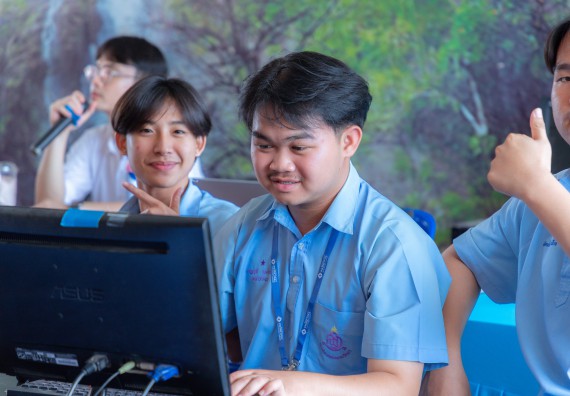 ภาพกิจกรรม  คณะวิทยาศาสตร์และเทคโนโลยี มหาวิทยาลัยราชภัฏกําแพงเพชร จัดกิจกรรมอบรมเชิงปฏิบัติการ เรื่อง การพัฒนาทักษะสะเต็ม ผ่าน Roblox ตามโครงการการพัฒนานวัตกรรมด้านสะเต็ม