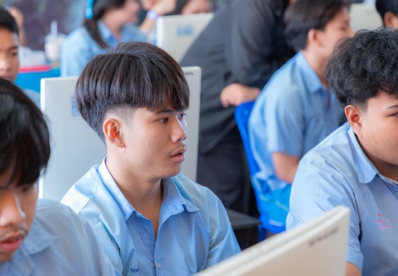 ภาพกิจกรรม  คณะวิทยาศาสตร์และเทคโนโลยี มหาวิทยาลัยราชภัฏกําแพงเพชร จัดกิจกรรมอบรมเชิงปฏิบัติการ เรื่อง การพัฒนาทักษะสะเต็ม ผ่าน Roblox ตามโครงการการพัฒนานวัตกรรมด้านสะเต็ม