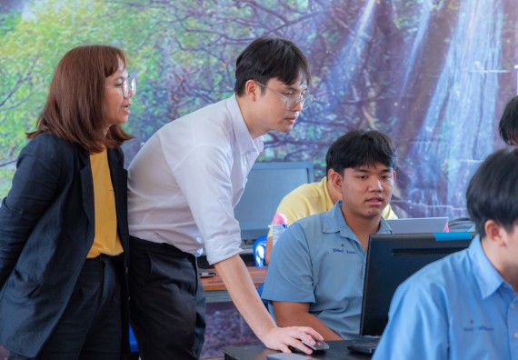 ภาพกิจกรรม  คณะวิทยาศาสตร์และเทคโนโลยี มหาวิทยาลัยราชภัฏกําแพงเพชร จัดกิจกรรมอบรมเชิงปฏิบัติการ เรื่อง การพัฒนาทักษะสะเต็ม ผ่าน Roblox ตามโครงการการพัฒนานวัตกรรมด้านสะเต็ม