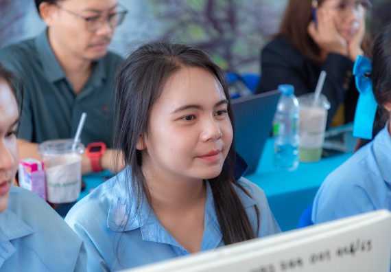 ภาพกิจกรรม  คณะวิทยาศาสตร์และเทคโนโลยี มหาวิทยาลัยราชภัฏกําแพงเพชร จัดกิจกรรมอบรมเชิงปฏิบัติการ เรื่อง การพัฒนาทักษะสะเต็ม ผ่าน Roblox ตามโครงการการพัฒนานวัตกรรมด้านสะเต็ม