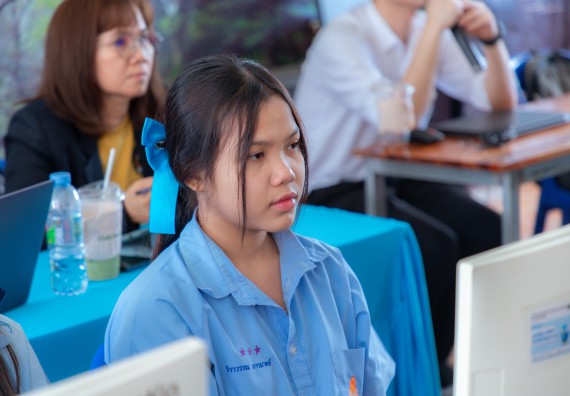 ภาพกิจกรรม  คณะวิทยาศาสตร์และเทคโนโลยี มหาวิทยาลัยราชภัฏกําแพงเพชร จัดกิจกรรมอบรมเชิงปฏิบัติการ เรื่อง การพัฒนาทักษะสะเต็ม ผ่าน Roblox ตามโครงการการพัฒนานวัตกรรมด้านสะเต็ม