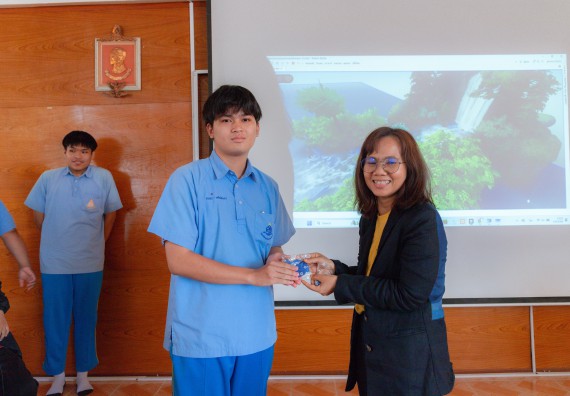 ภาพกิจกรรม  คณะวิทยาศาสตร์และเทคโนโลยี มหาวิทยาลัยราชภัฏกําแพงเพชร จัดกิจกรรมอบรมเชิงปฏิบัติการ เรื่อง การพัฒนาทักษะสะเต็ม ผ่าน Roblox ตามโครงการการพัฒนานวัตกรรมด้านสะเต็ม