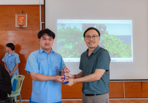 ภาพกิจกรรม  คณะวิทยาศาสตร์และเทคโนโลยี มหาวิทยาลัยราชภัฏกําแพงเพชร จัดกิจกรรมอบรมเชิงปฏิบัติการ เรื่อง การพัฒนาทักษะสะเต็ม ผ่าน Roblox ตามโครงการการพัฒนานวัตกรรมด้านสะเต็ม