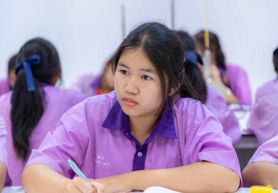 ภาพกิจกรรม คณะวิทยาศาสตร์และเทคโนโลยี มหาวิทยาลัยราชภัฏกำแพงเพชร ร่วมกับโรงเรียนคลองขลุงราษฎร์รังสรรค์ กำหนดจัดกิจกรรมค่ายบูรณาการวิทยาศาสตร์ คณิตศาสตร์และเทคโนโลยีเพื่อส่งเสริมนักเรียนในโครงการห้องเรียนพิเศษ (E-SMART) 