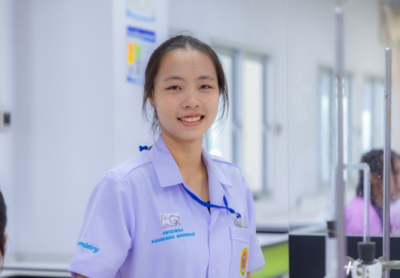 ภาพกิจกรรม คณะวิทยาศาสตร์และเทคโนโลยี มหาวิทยาลัยราชภัฏกำแพงเพชร ร่วมกับโรงเรียนคลองขลุงราษฎร์รังสรรค์ กำหนดจัดกิจกรรมค่ายบูรณาการวิทยาศาสตร์ คณิตศาสตร์และเทคโนโลยีเพื่อส่งเสริมนักเรียนในโครงการห้องเรียนพิเศษ (E-SMART) 