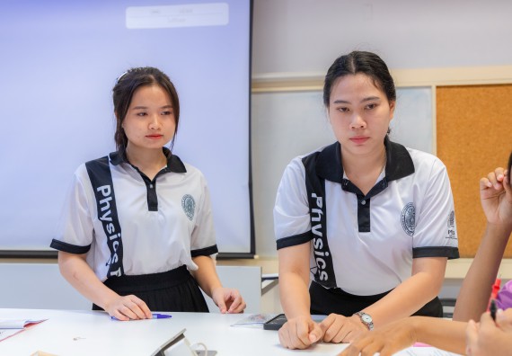 ภาพกิจกรรม คณะวิทยาศาสตร์และเทคโนโลยี มหาวิทยาลัยราชภัฏกำแพงเพชร ร่วมกับโรงเรียนคลองขลุงราษฎร์รังสรรค์ กำหนดจัดกิจกรรมค่ายบูรณาการวิทยาศาสตร์ คณิตศาสตร์และเทคโนโลยีเพื่อส่งเสริมนักเรียนในโครงการห้องเรียนพิเศษ (E-SMART) 