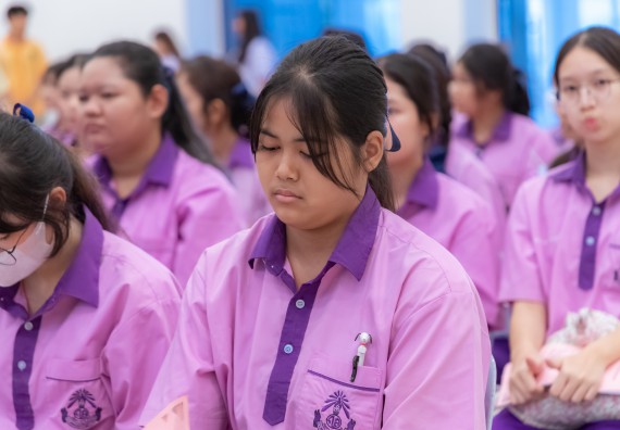 ภาพกิจกรรม คณะวิทยาศาสตร์และเทคโนโลยี มหาวิทยาลัยราชภัฏกำแพงเพชร ร่วมกับโรงเรียนคลองขลุงราษฎร์รังสรรค์ กำหนดจัดกิจกรรมค่ายบูรณาการวิทยาศาสตร์ คณิตศาสตร์และเทคโนโลยีเพื่อส่งเสริมนักเรียนในโครงการห้องเรียนพิเศษ (E-SMART) 