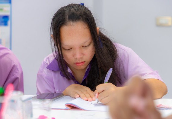 ภาพกิจกรรม คณะวิทยาศาสตร์และเทคโนโลยี มหาวิทยาลัยราชภัฏกำแพงเพชร ร่วมกับโรงเรียนคลองขลุงราษฎร์รังสรรค์ กำหนดจัดกิจกรรมค่ายบูรณาการวิทยาศาสตร์ คณิตศาสตร์และเทคโนโลยีเพื่อส่งเสริมนักเรียนในโครงการห้องเรียนพิเศษ (E-SMART) 