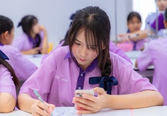 ภาพกิจกรรม คณะวิทยาศาสตร์และเทคโนโลยี มหาวิทยาลัยราชภัฏกำแพงเพชร ร่วมกับโรงเรียนคลองขลุงราษฎร์รังสรรค์ กำหนดจัดกิจกรรมค่ายบูรณาการวิทยาศาสตร์ คณิตศาสตร์และเทคโนโลยีเพื่อส่งเสริมนักเรียนในโครงการห้องเรียนพิเศษ (E-SMART) 