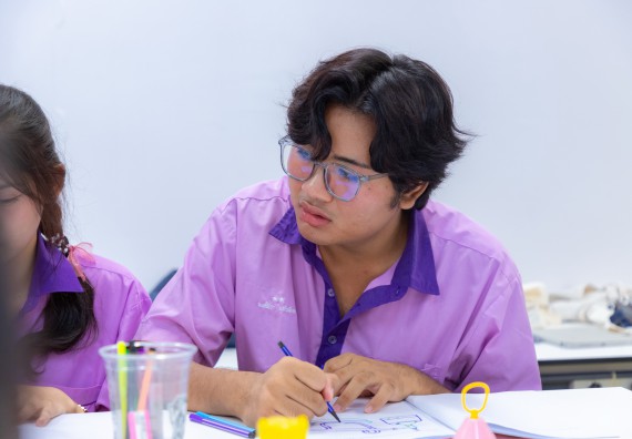 ภาพกิจกรรม คณะวิทยาศาสตร์และเทคโนโลยี มหาวิทยาลัยราชภัฏกำแพงเพชร ร่วมกับโรงเรียนคลองขลุงราษฎร์รังสรรค์ กำหนดจัดกิจกรรมค่ายบูรณาการวิทยาศาสตร์ คณิตศาสตร์และเทคโนโลยีเพื่อส่งเสริมนักเรียนในโครงการห้องเรียนพิเศษ (E-SMART) 