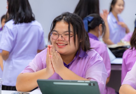 ภาพกิจกรรม คณะวิทยาศาสตร์และเทคโนโลยี มหาวิทยาลัยราชภัฏกำแพงเพชร ร่วมกับโรงเรียนคลองขลุงราษฎร์รังสรรค์ กำหนดจัดกิจกรรมค่ายบูรณาการวิทยาศาสตร์ คณิตศาสตร์และเทคโนโลยีเพื่อส่งเสริมนักเรียนในโครงการห้องเรียนพิเศษ (E-SMART) 