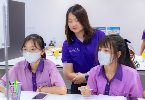 ภาพกิจกรรม คณะวิทยาศาสตร์และเทคโนโลยี มหาวิทยาลัยราชภัฏกำแพงเพชร ร่วมกับโรงเรียนคลองขลุงราษฎร์รังสรรค์ กำหนดจัดกิจกรรมค่ายบูรณาการวิทยาศาสตร์ คณิตศาสตร์และเทคโนโลยีเพื่อส่งเสริมนักเรียนในโครงการห้องเรียนพิเศษ (E-SMART) 