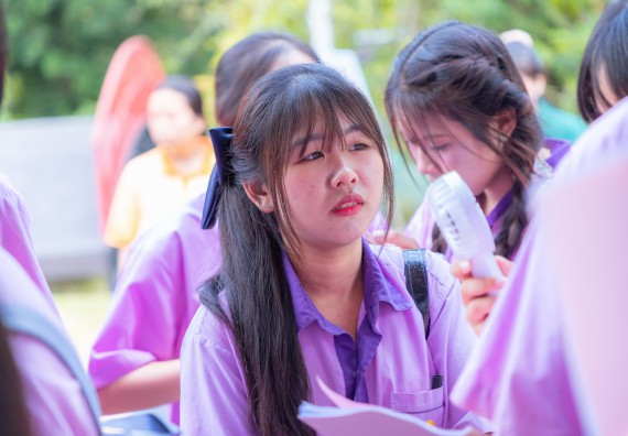 ภาพกิจกรรม คณะวิทยาศาสตร์และเทคโนโลยี มหาวิทยาลัยราชภัฏกำแพงเพชร ร่วมกับโรงเรียนคลองขลุงราษฎร์รังสรรค์ กำหนดจัดกิจกรรมค่ายบูรณาการวิทยาศาสตร์ คณิตศาสตร์และเทคโนโลยีเพื่อส่งเสริมนักเรียนในโครงการห้องเรียนพิเศษ (E-SMART) 