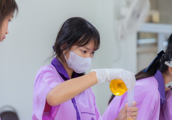 ภาพกิจกรรม คณะวิทยาศาสตร์และเทคโนโลยี มหาวิทยาลัยราชภัฏกำแพงเพชร ร่วมกับโรงเรียนคลองขลุงราษฎร์รังสรรค์ กำหนดจัดกิจกรรมค่ายบูรณาการวิทยาศาสตร์ คณิตศาสตร์และเทคโนโลยีเพื่อส่งเสริมนักเรียนในโครงการห้องเรียนพิเศษ (E-SMART) 