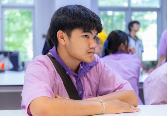 ภาพกิจกรรม คณะวิทยาศาสตร์และเทคโนโลยี มหาวิทยาลัยราชภัฏกำแพงเพชร ร่วมกับโรงเรียนคลองขลุงราษฎร์รังสรรค์ กำหนดจัดกิจกรรมค่ายบูรณาการวิทยาศาสตร์ คณิตศาสตร์และเทคโนโลยีเพื่อส่งเสริมนักเรียนในโครงการห้องเรียนพิเศษ (E-SMART) 