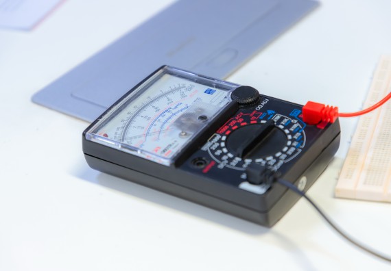 ภาพกิจกรรม คณะวิทยาศาสตร์และเทคโนโลยี มหาวิทยาลัยราชภัฏกำแพงเพชร ร่วมกับโรงเรียนคลองขลุงราษฎร์รังสรรค์ กำหนดจัดกิจกรรมค่ายบูรณาการวิทยาศาสตร์ คณิตศาสตร์และเทคโนโลยีเพื่อส่งเสริมนักเรียนในโครงการห้องเรียนพิเศษ (E-SMART) 