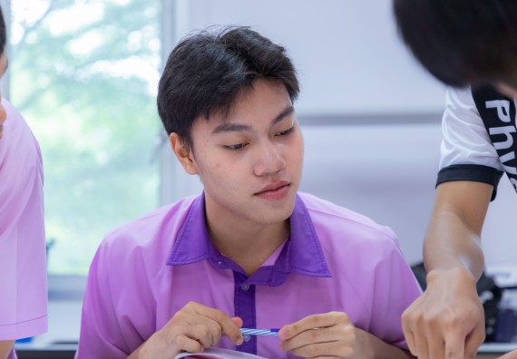 ภาพกิจกรรม คณะวิทยาศาสตร์และเทคโนโลยี มหาวิทยาลัยราชภัฏกำแพงเพชร ร่วมกับโรงเรียนคลองขลุงราษฎร์รังสรรค์ กำหนดจัดกิจกรรมค่ายบูรณาการวิทยาศาสตร์ คณิตศาสตร์และเทคโนโลยีเพื่อส่งเสริมนักเรียนในโครงการห้องเรียนพิเศษ (E-SMART) 