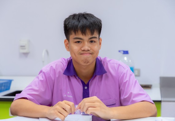 ภาพกิจกรรม คณะวิทยาศาสตร์และเทคโนโลยี มหาวิทยาลัยราชภัฏกำแพงเพชร ร่วมกับโรงเรียนคลองขลุงราษฎร์รังสรรค์ กำหนดจัดกิจกรรมค่ายบูรณาการวิทยาศาสตร์ คณิตศาสตร์และเทคโนโลยีเพื่อส่งเสริมนักเรียนในโครงการห้องเรียนพิเศษ (E-SMART) 