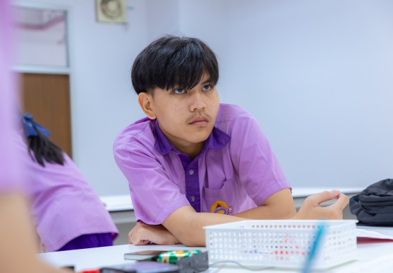 ภาพกิจกรรม คณะวิทยาศาสตร์และเทคโนโลยี มหาวิทยาลัยราชภัฏกำแพงเพชร ร่วมกับโรงเรียนคลองขลุงราษฎร์รังสรรค์ กำหนดจัดกิจกรรมค่ายบูรณาการวิทยาศาสตร์ คณิตศาสตร์และเทคโนโลยีเพื่อส่งเสริมนักเรียนในโครงการห้องเรียนพิเศษ (E-SMART) 