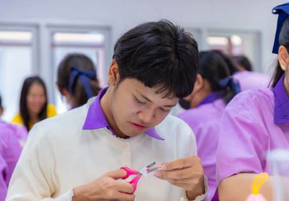 ภาพกิจกรรม คณะวิทยาศาสตร์และเทคโนโลยี มหาวิทยาลัยราชภัฏกำแพงเพชร ร่วมกับโรงเรียนคลองขลุงราษฎร์รังสรรค์ กำหนดจัดกิจกรรมค่ายบูรณาการวิทยาศาสตร์ คณิตศาสตร์และเทคโนโลยีเพื่อส่งเสริมนักเรียนในโครงการห้องเรียนพิเศษ (E-SMART) 