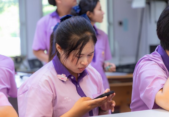 ภาพกิจกรรม คณะวิทยาศาสตร์และเทคโนโลยี มหาวิทยาลัยราชภัฏกำแพงเพชร ร่วมกับโรงเรียนคลองขลุงราษฎร์รังสรรค์ กำหนดจัดกิจกรรมค่ายบูรณาการวิทยาศาสตร์ คณิตศาสตร์และเทคโนโลยีเพื่อส่งเสริมนักเรียนในโครงการห้องเรียนพิเศษ (E-SMART) 