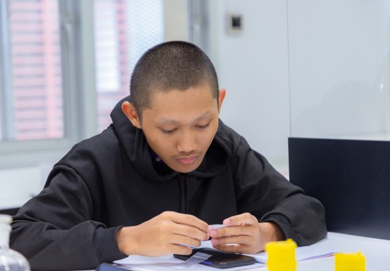 ภาพกิจกรรม คณะวิทยาศาสตร์และเทคโนโลยี มหาวิทยาลัยราชภัฏกำแพงเพชร ร่วมกับโรงเรียนคลองขลุงราษฎร์รังสรรค์ กำหนดจัดกิจกรรมค่ายบูรณาการวิทยาศาสตร์ คณิตศาสตร์และเทคโนโลยีเพื่อส่งเสริมนักเรียนในโครงการห้องเรียนพิเศษ (E-SMART) 