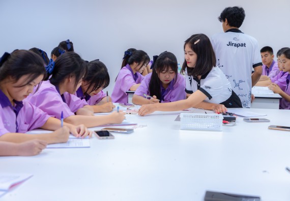 ภาพกิจกรรม คณะวิทยาศาสตร์และเทคโนโลยี มหาวิทยาลัยราชภัฏกำแพงเพชร ร่วมกับโรงเรียนคลองขลุงราษฎร์รังสรรค์ กำหนดจัดกิจกรรมค่ายบูรณาการวิทยาศาสตร์ คณิตศาสตร์และเทคโนโลยีเพื่อส่งเสริมนักเรียนในโครงการห้องเรียนพิเศษ (E-SMART) 