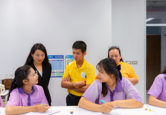 ภาพกิจกรรม คณะวิทยาศาสตร์และเทคโนโลยี มหาวิทยาลัยราชภัฏกำแพงเพชร ร่วมกับโรงเรียนคลองขลุงราษฎร์รังสรรค์ กำหนดจัดกิจกรรมค่ายบูรณาการวิทยาศาสตร์ คณิตศาสตร์และเทคโนโลยีเพื่อส่งเสริมนักเรียนในโครงการห้องเรียนพิเศษ (E-SMART) 