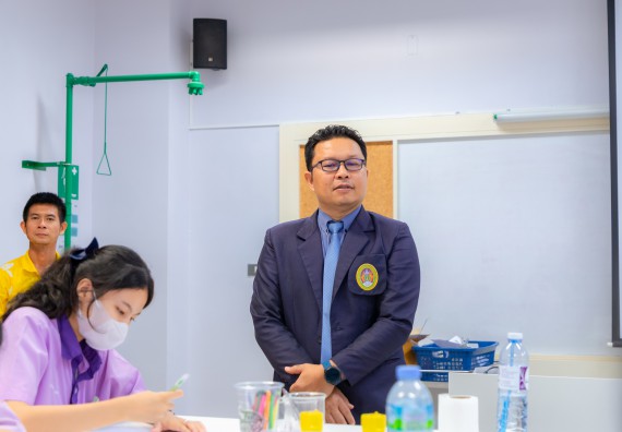 ภาพกิจกรรม คณะวิทยาศาสตร์และเทคโนโลยี มหาวิทยาลัยราชภัฏกำแพงเพชร ร่วมกับโรงเรียนคลองขลุงราษฎร์รังสรรค์ กำหนดจัดกิจกรรมค่ายบูรณาการวิทยาศาสตร์ คณิตศาสตร์และเทคโนโลยีเพื่อส่งเสริมนักเรียนในโครงการห้องเรียนพิเศษ (E-SMART) 