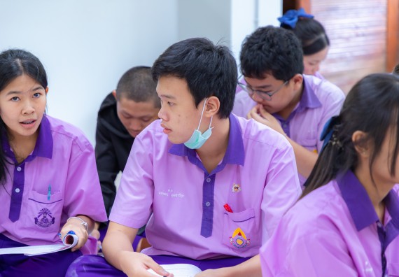 ภาพกิจกรรม คณะวิทยาศาสตร์และเทคโนโลยี มหาวิทยาลัยราชภัฏกำแพงเพชร ร่วมกับโรงเรียนคลองขลุงราษฎร์รังสรรค์ กำหนดจัดกิจกรรมค่ายบูรณาการวิทยาศาสตร์ คณิตศาสตร์และเทคโนโลยีเพื่อส่งเสริมนักเรียนในโครงการห้องเรียนพิเศษ (E-SMART) 