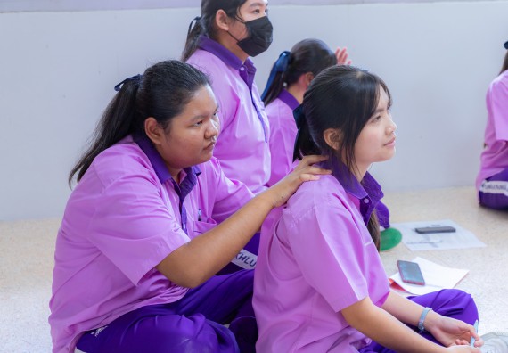 ภาพกิจกรรม คณะวิทยาศาสตร์และเทคโนโลยี มหาวิทยาลัยราชภัฏกำแพงเพชร ร่วมกับโรงเรียนคลองขลุงราษฎร์รังสรรค์ กำหนดจัดกิจกรรมค่ายบูรณาการวิทยาศาสตร์ คณิตศาสตร์และเทคโนโลยีเพื่อส่งเสริมนักเรียนในโครงการห้องเรียนพิเศษ (E-SMART) 