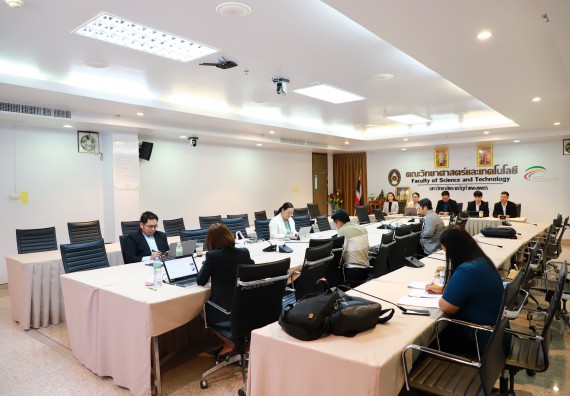 ภาพกิจกรรม  สาขาวิชาคณิตศาสตร์ คณะวิทยาศาสตร์และเทคโนโลยี มหาวิทยาลัยราชภัฏกำแพงเพชร จัดกิจกรรมตรวจประเมินคุณภาพการศึกษาภายใน ระดับหลักสูตร ตามเกณฑ์ AUN-QA สาขาวิชาคณิตศาสตร์